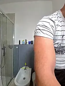 nagi_112 – webcam model profile photo Image 6