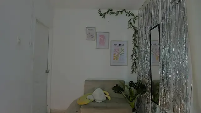 emilyhoston – webcam model profile photo Image 15