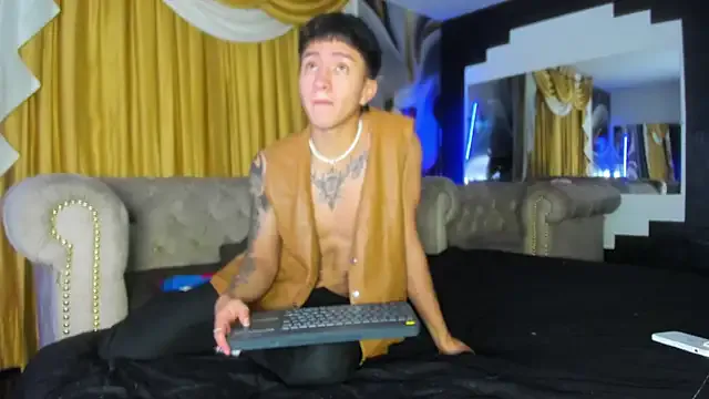 matronafess – webcam model profile photo Image 4