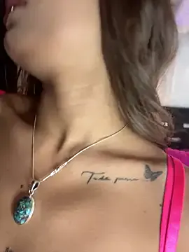 cute_fox_girl – webcam model profile photo Image 3