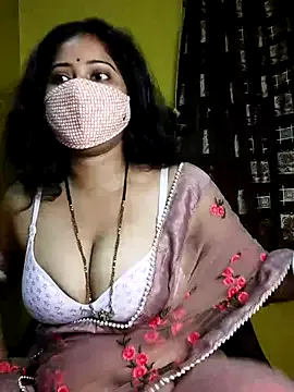 hornyshow_tv – webcam model profile photo Image 16