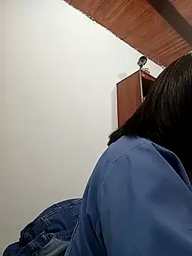 angellspartner – webcam model profile photo Image 9