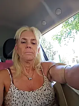 shyy_petitebaby – webcam model profile photo Image 14