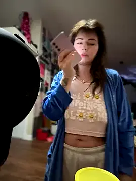 liana_bright – webcam model profile photo Image 4