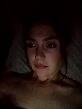 burnletitallburn – webcam model profile photo Image 6