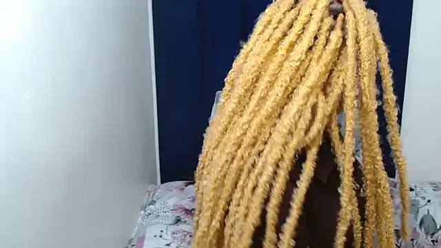 pricillahoinacki – webcam model profile photo Image 9