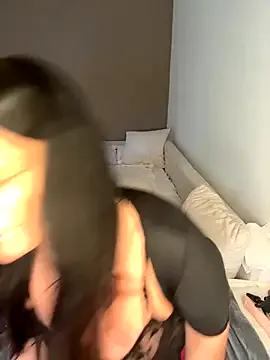 astridwet – webcam model profile photo Image 5