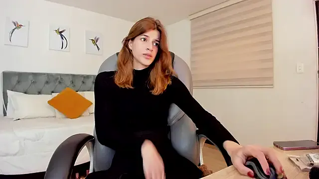 WitchAnnie – webcam model profile photo Image 13