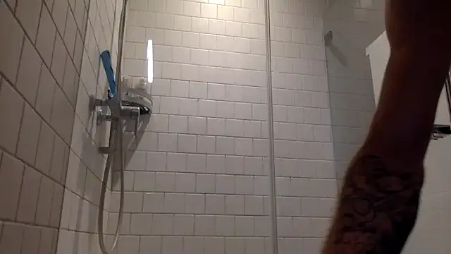 shyredstar – webcam model profile photo Image 13