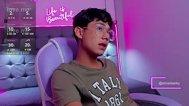 OliverTwinky Image 15