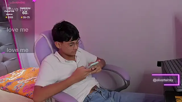 OliverTwinky Image 16