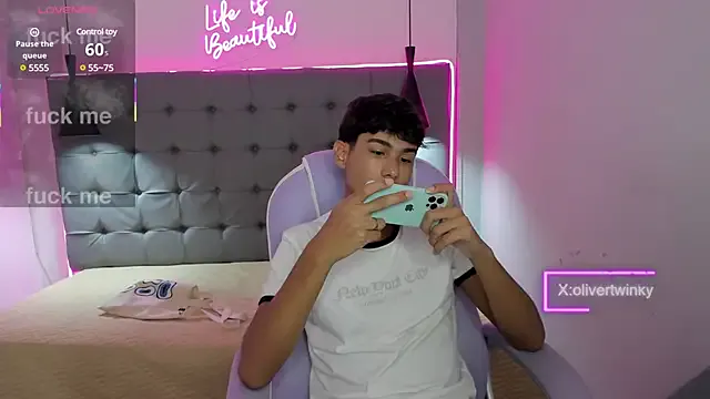 OliverTwinky Image 18