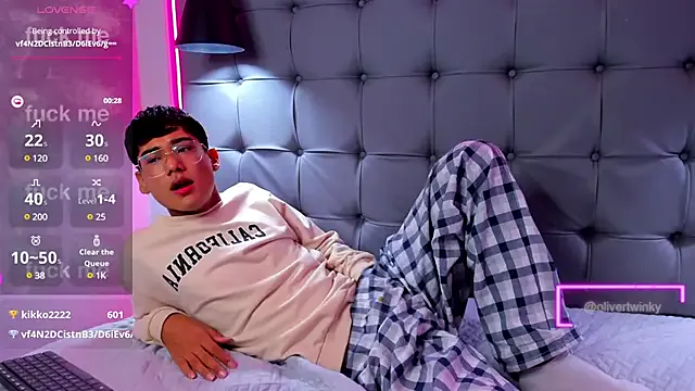 OliverTwinky Image 7
