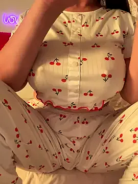 Ann_Sulu – webcam model profile photo Image 8