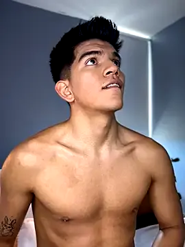 skinny_candy18 – webcam model profile photo Image 16