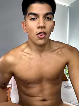 skinny_candy18 – webcam model profile photo Image 17