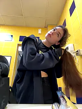 PabloArena – webcam model profile photo Image 12