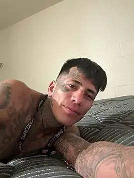 kai101010 – webcam model profile photo Image 2