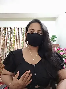 evelune – webcam model profile photo Image 8