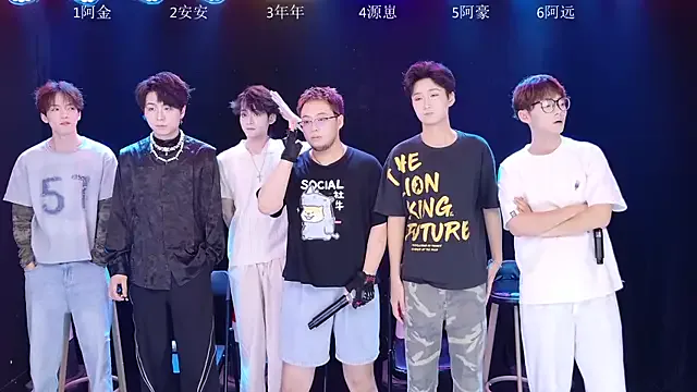 shycinderella – webcam model profile photo Image 4