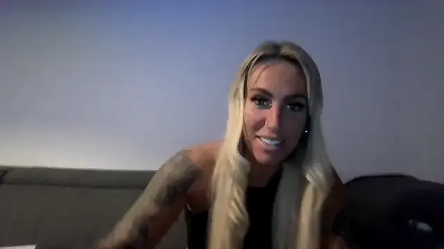 Todays_Dream – webcam model profile photo Image 16