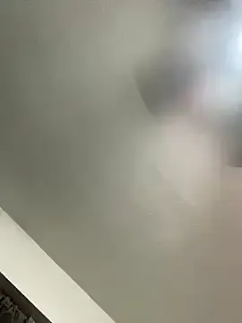 Earth_001 – webcam model profile photo Image 13