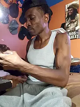 bisexualmilf – webcam model profile photo Image 2