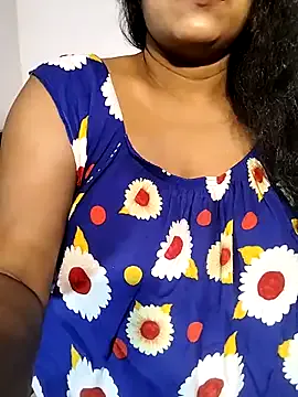 DavelSvetla – webcam model profile photo Image 5