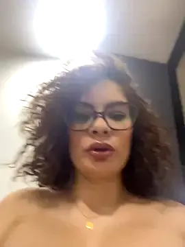 GemaCarters – webcam model profile photo Image 2