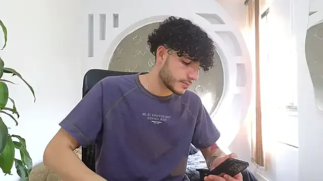 cuttie_ponyy – webcam model profile photo Image 19