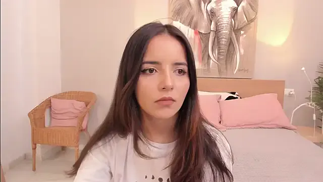 roouse – webcam model profile photo Image 10