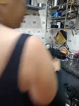 PabloArena – webcam model profile photo Image 3