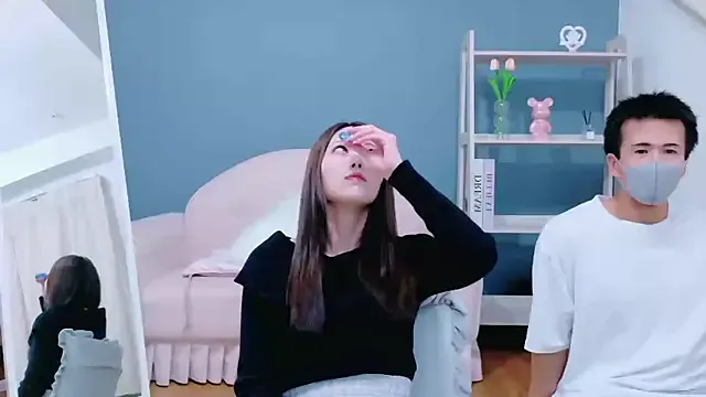 starvingo2002 – webcam model profile photo Image 19