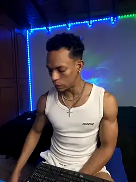 nagi_112 – webcam model profile photo Image 3