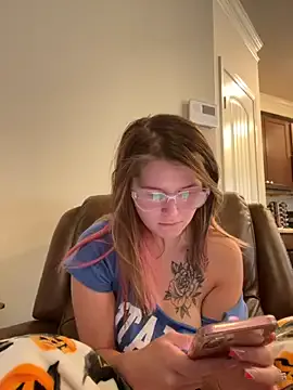 l1n4luv – webcam model profile photo Image 15