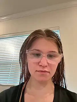 l1n4luv – webcam model profile photo Image 18