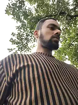 zeldaes – webcam model profile photo Image 15