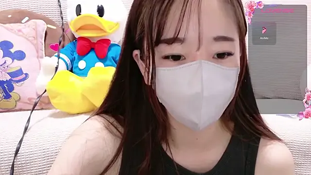 IsabelOrtega – webcam model profile photo Image 6