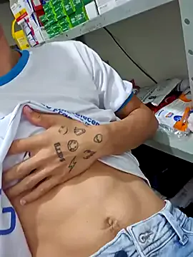 DomManlyGuy – webcam model profile photo Image 14