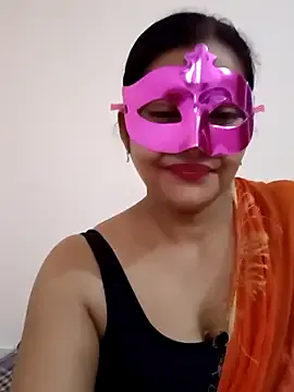 RubyCurlyX – webcam model profile photo Image 7