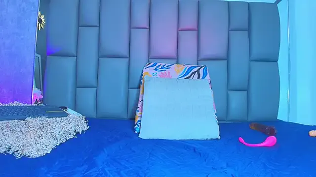 melaniepavan – webcam model profile photo Image 9