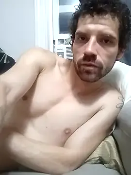 hornyshow_tv – webcam model profile photo Image 3