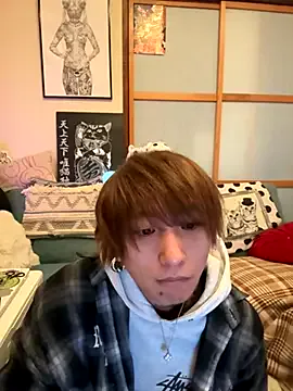 starvingo2002 – webcam model profile photo Image 16