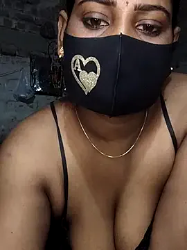 Earth_001 – webcam model profile photo Image 3