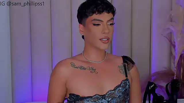 purrpure – webcam model profile photo Image 15