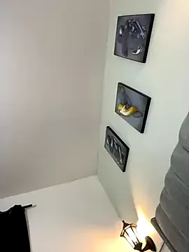 lollaberry – webcam model profile photo Image 5