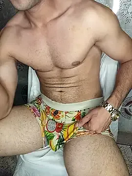 luckrose – webcam model profile photo Image 2