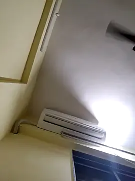 Benson18y – webcam model profile photo Image 17