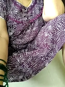 Benson18y – webcam model profile photo Image 3