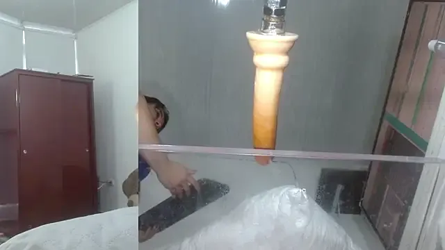 yaniraekberg – webcam model profile photo Image 13